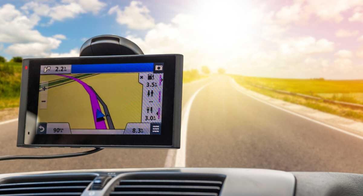 How Commercial Fleets Benefit from GPS Tracking