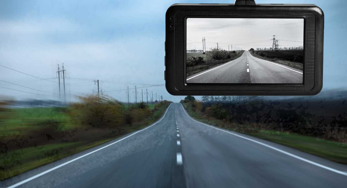 Ultimate Guide to Dash Camera GPS Tracking for Rental Car Companies